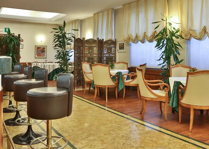Mirage Sure Collection By Western 4* Milano