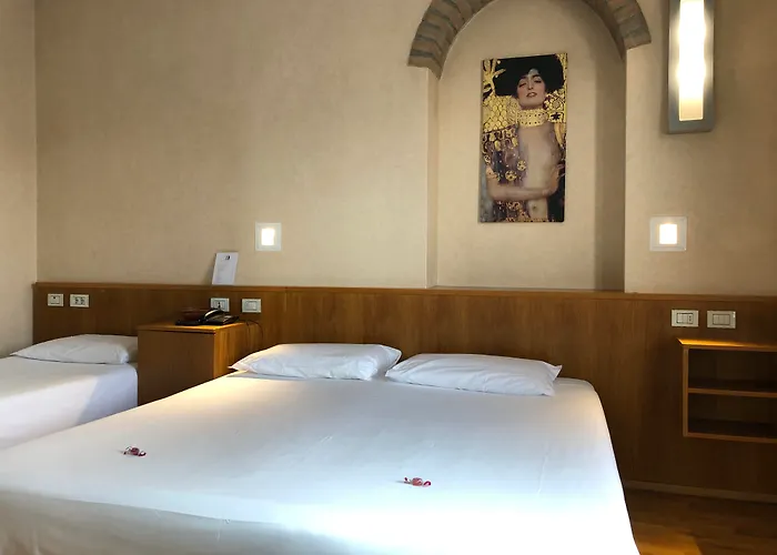 Hotel Eurohotel 3*
