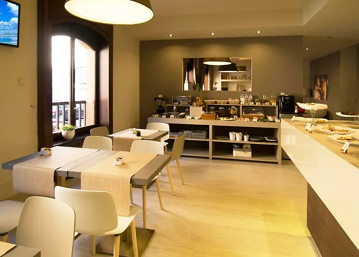 Hotel Ares 3*