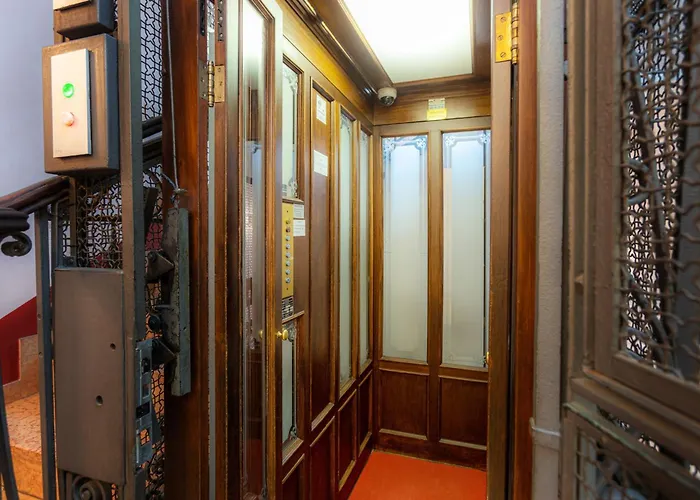 De La Gare Mediolan