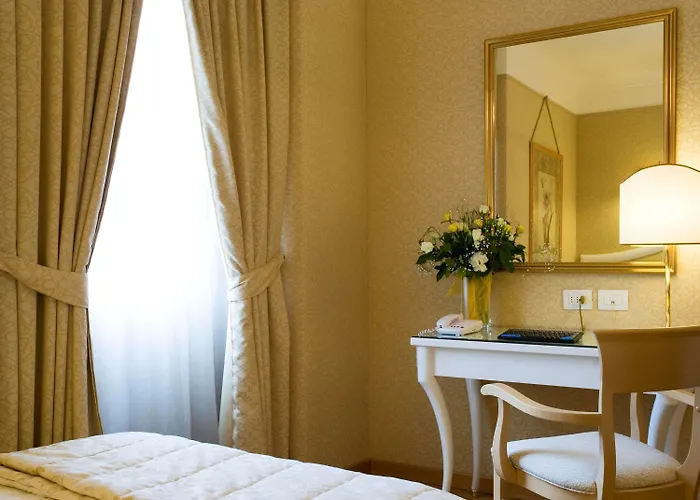 Отель Mercure Centro Милан