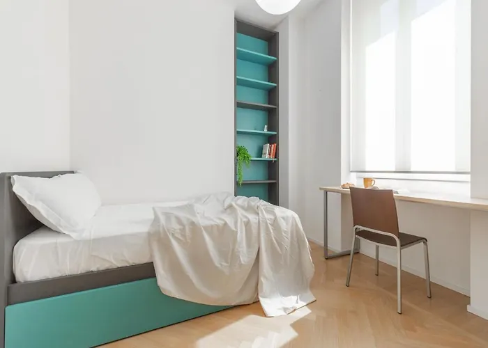 Daire The Best Rent - Spacious Three-bedroom With Terrace Milano