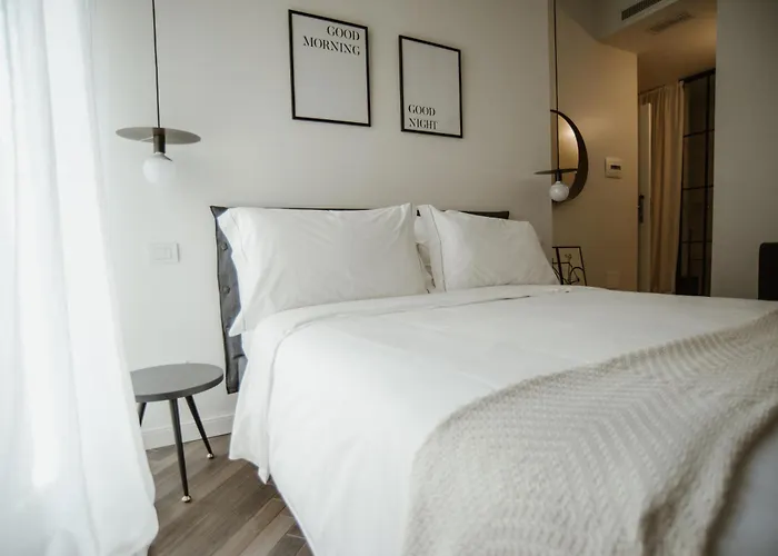 Ca Bela - Porta Romana 3* Milán