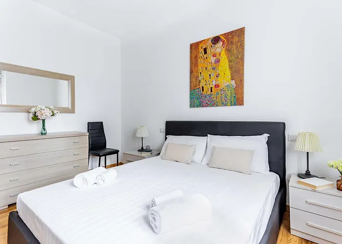 Joivy Adorable Flat With Balcony * Milano