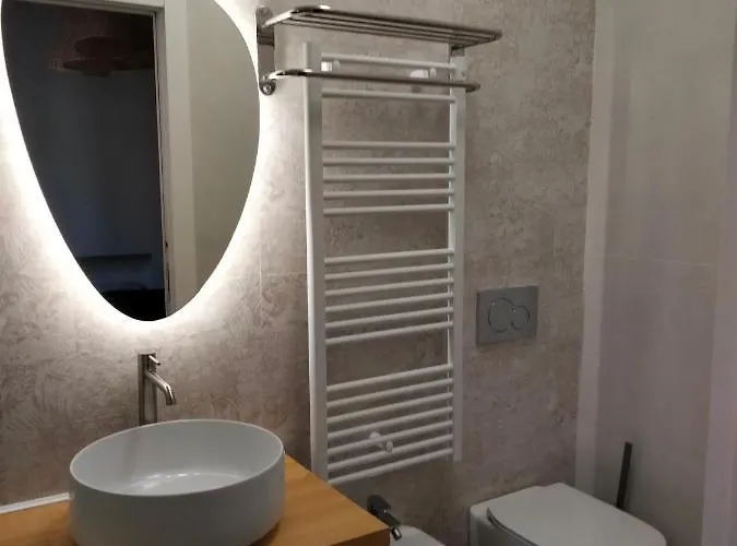 La Bed & Breakfast 4*