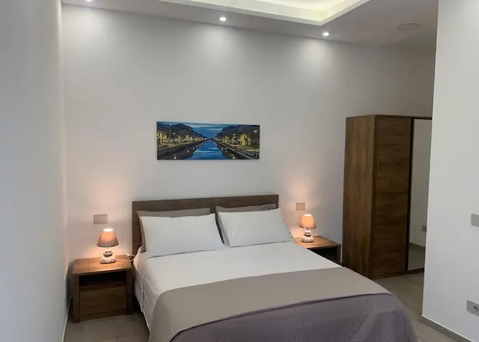 Ripa150 - Smart - Prada Bocconi Ieo Ied Forum Assago Navigli Duomo15min 公寓