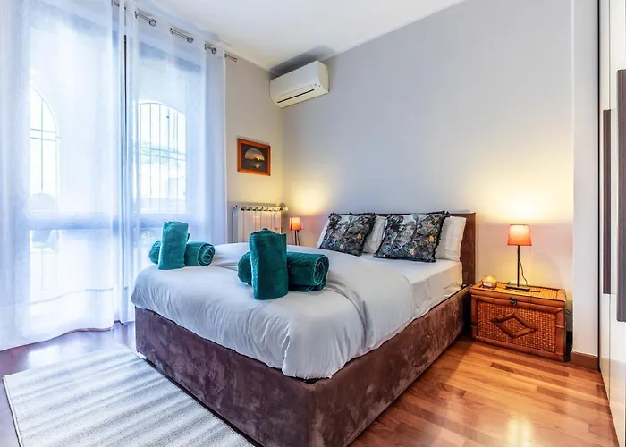 Prada House - Posto Auto Coperto *