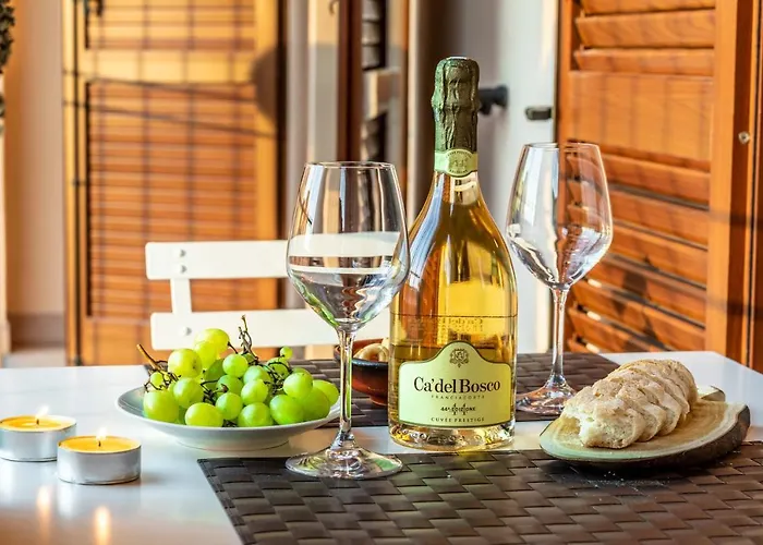 Prada House - Posto Auto Coperto Apartment Milan