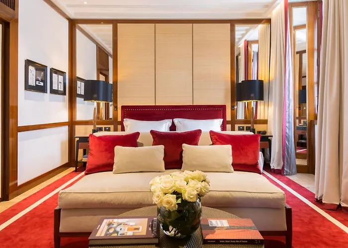 Portrait - Lungarno Collection 5* Milaan