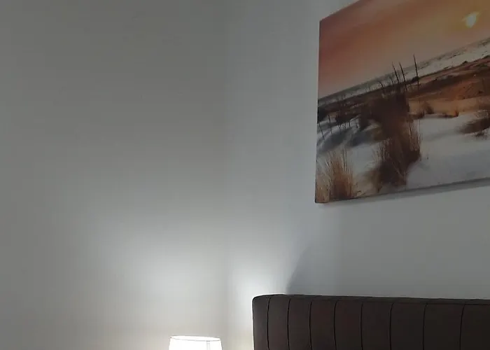 G&a House Cir 03041