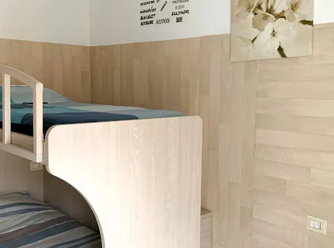Апартаменты Shopping Street House