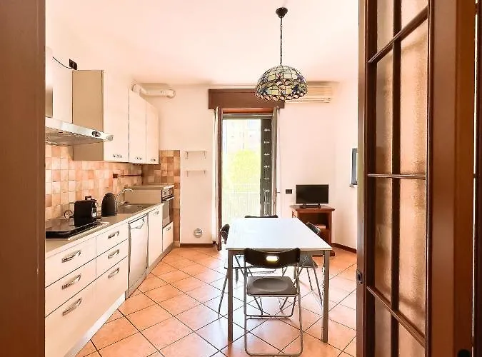 Hostmate - - Brocchi- Citta Studi