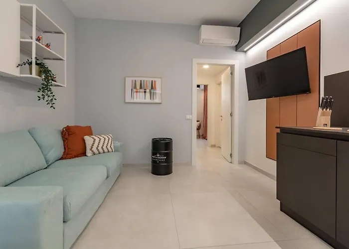 Champagne Loft ميلان