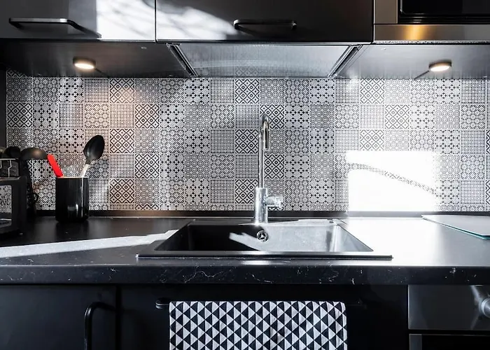 Black & White Flat In Naviglio/ Porta Genova Appartement *
