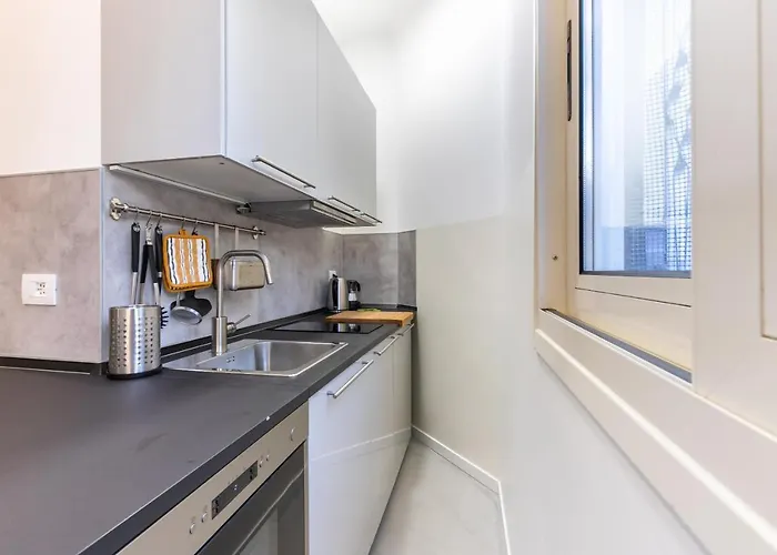 Alessia's Flat - Michetti Apartment Milan