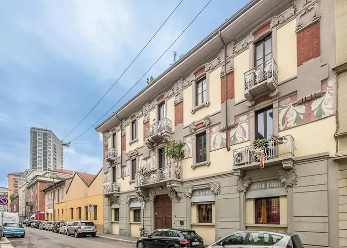 Liberty House, In Stile Retro! Milano