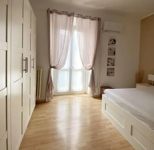 Lägenhet Chic Design Flat - Center & Balcony Milano