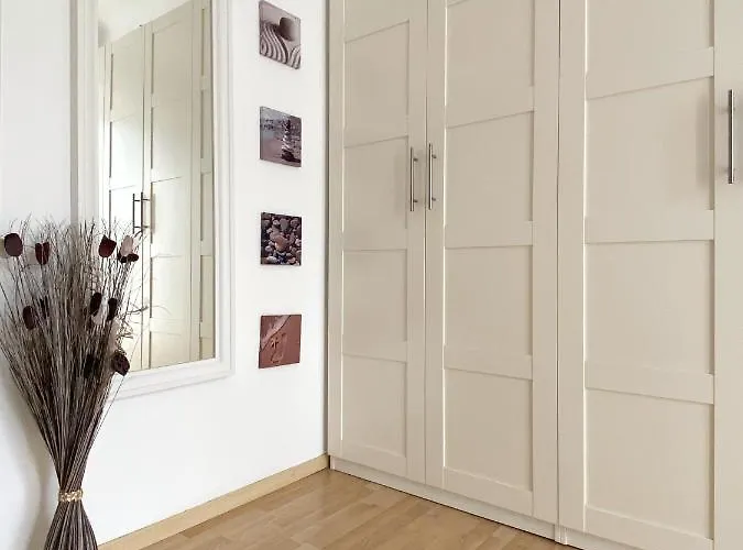 Chic Design Flat - Center & Balcony Lägenhet