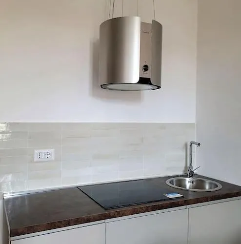 New Cozy 7 Metro Stops To Duomo! Apartment