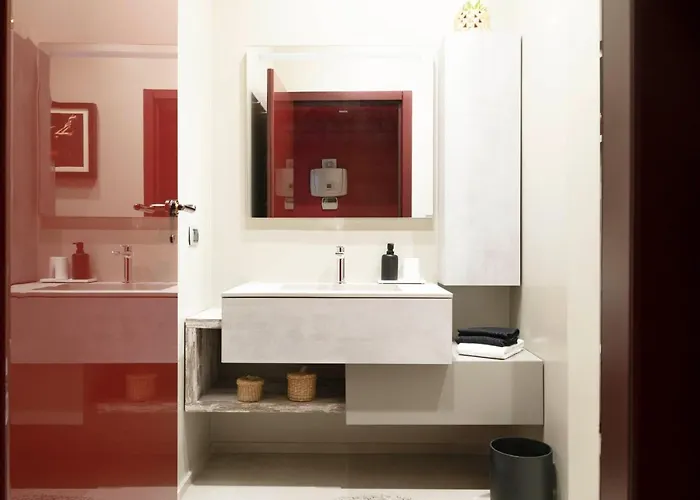 Appartamento An Elegant Vacation Near Duomo Milan, 2 Bedrooms, 6 Guests *