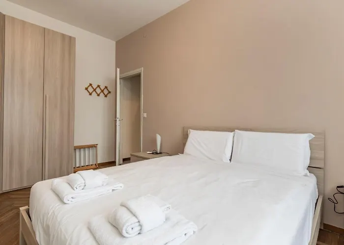 I Host - Giambellino 40 Appartement