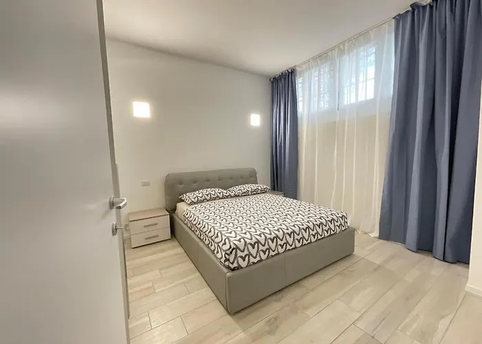 New In Central Apartment