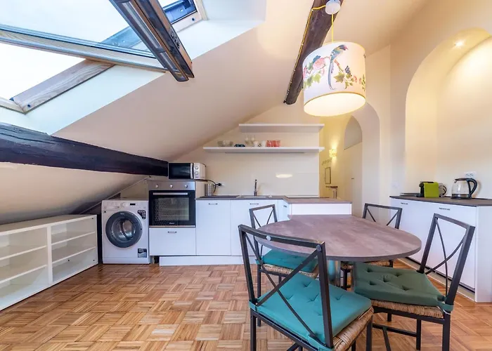 Brera - Sella Charme Castle View *