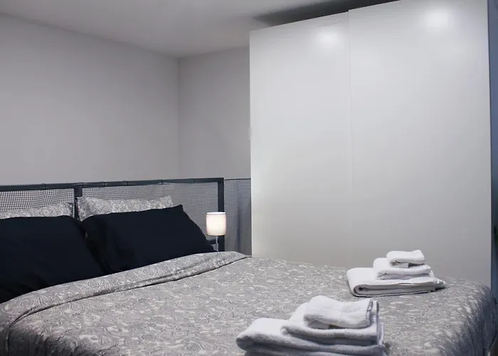 Yr Citta Studi - Modern Loft, 3 Min Walk To Duomo Bus 公寓 米兰