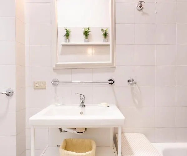 Paolo Mantegazza By Halldis מילאנו