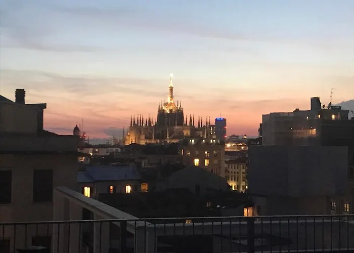 公寓 Penthouse 5 Min From Duomo Di