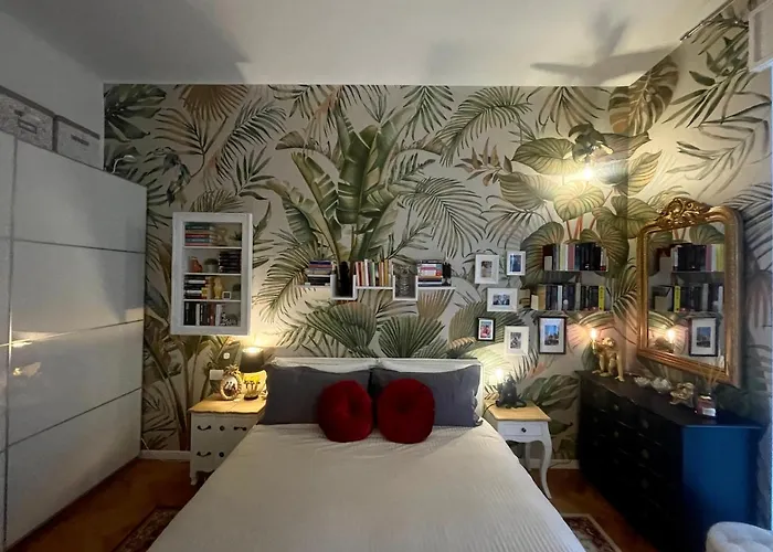 Milanese Luxury *