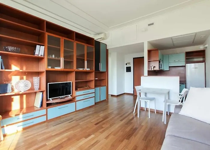 Corso Garibaldi 72 * Milano