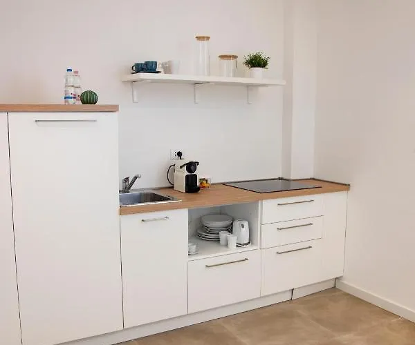 Apartment Easy Navigli Mailand