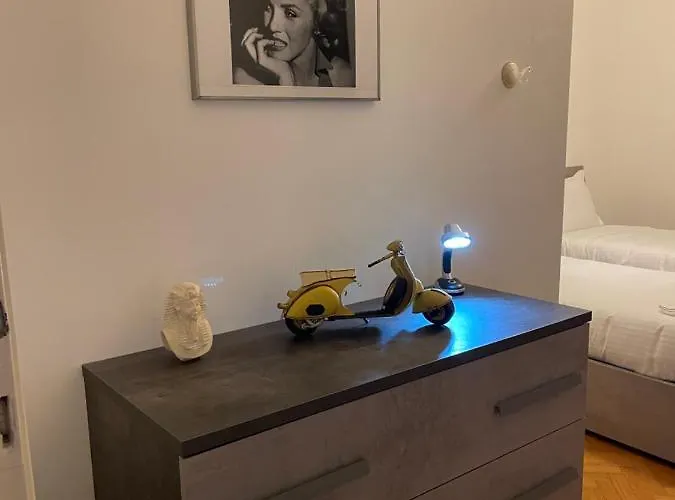City House Viale Murillo * Milano
