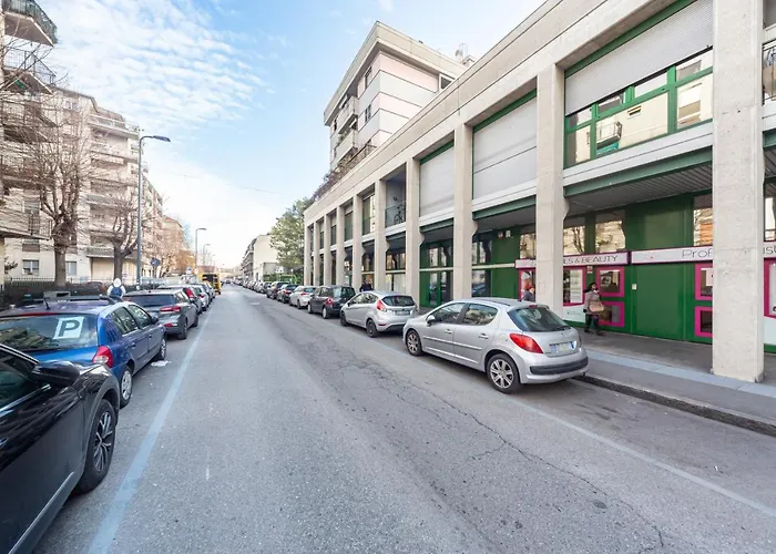 Cozy - Private Parking & Terrace * Milano