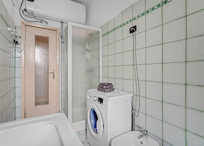 Cav9 - Large With Panoramic View - Milan