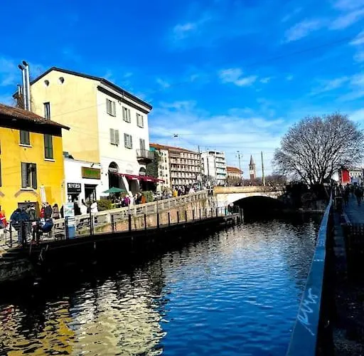 Naviglium Darsena דירה *