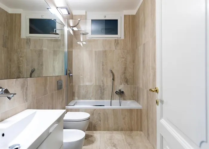 Daire Montenapoleone - Sant Andrea Charme Penthouse Milano