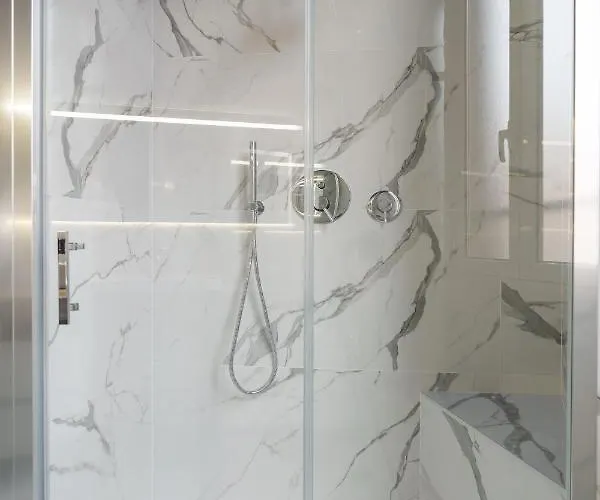 Rent - Porta Venezia-luxury 아파트 밀라노