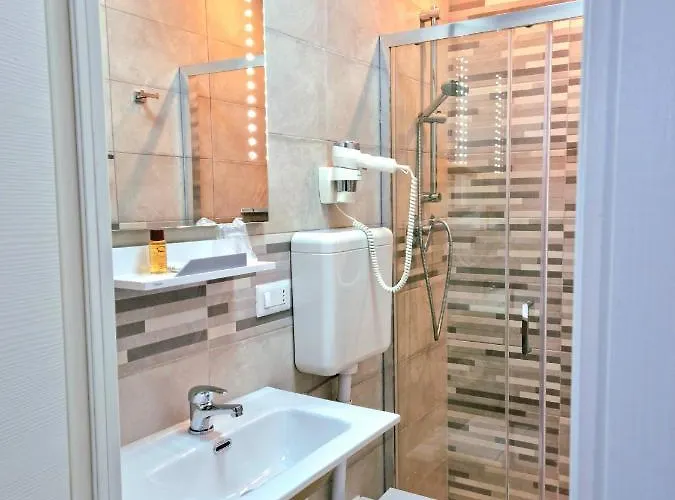 Fiorella Hotel 3*