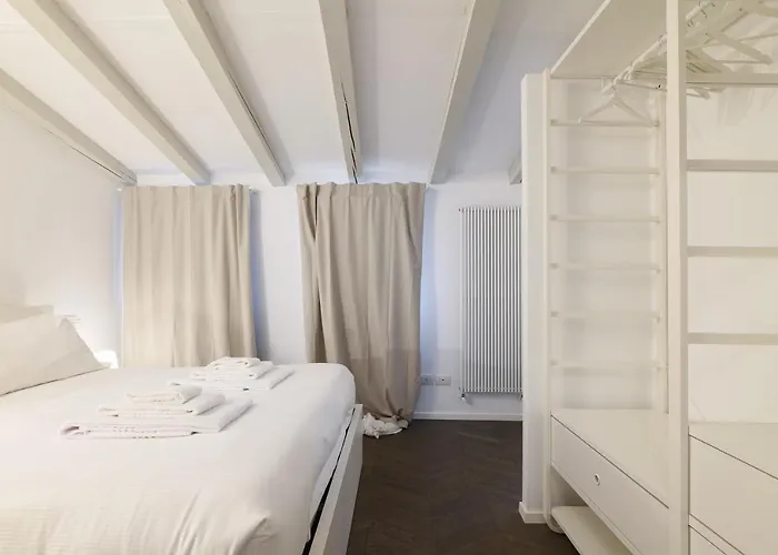 Prestige Boutique Homes - Il Nido Dei Navigli Lägenhet *