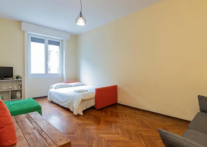 Renovated Close To Station Ponte Seveso 42 *