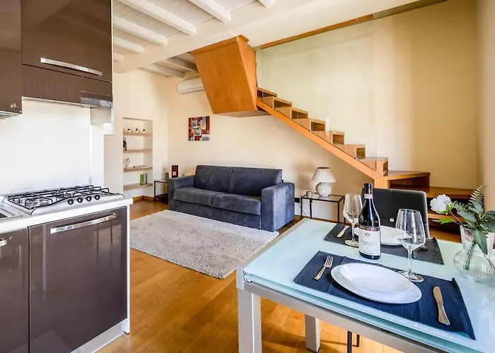 Napoleone's Nest - Elegant&central Appartement *