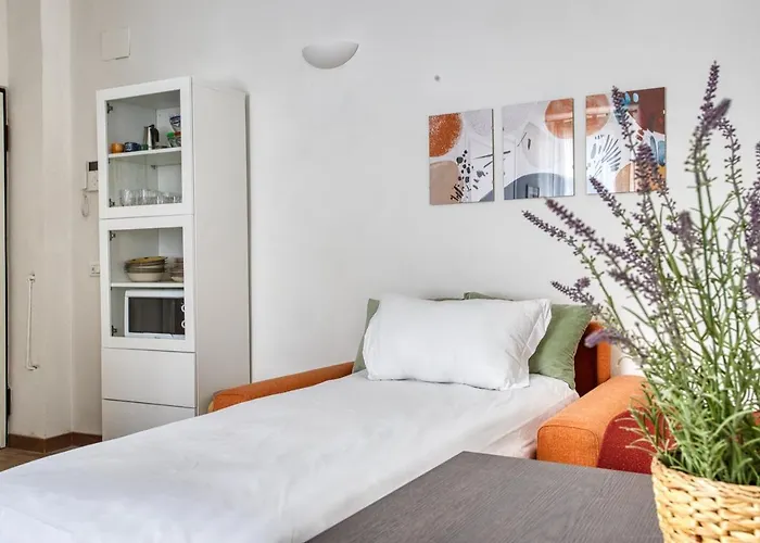 Апартаменты Joivy Fascinating Flat Next To Corso Buenos Aires Милан