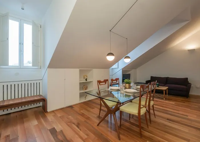 Appartement Luxury Near Arco Della Pace Guerrazzi 9 Milaan