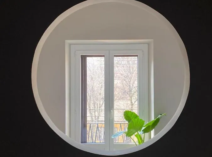 公寓 Bilocale Di Design Con Vista In Crocetta Quadronno 米兰