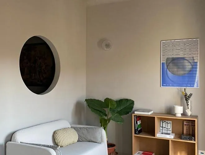公寓 Bilocale Di Design Con Vista In Crocetta Quadronno *