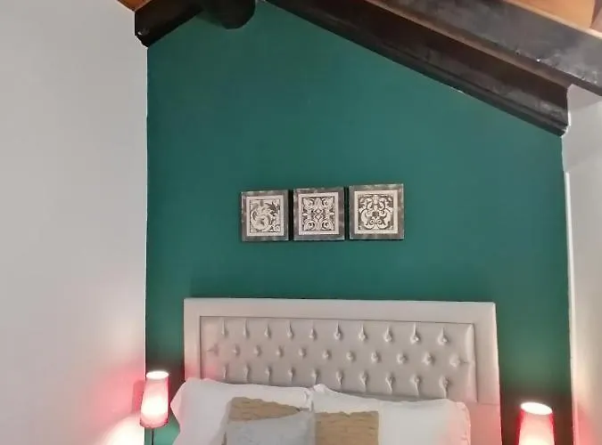 Mercanti Attic Version Milan