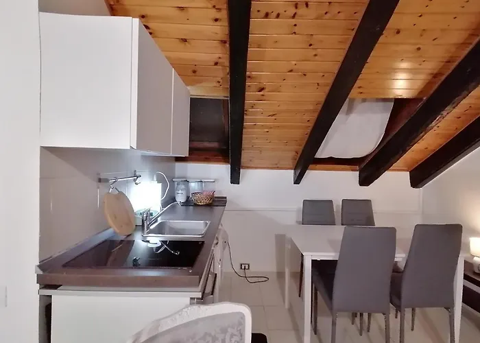 Mercanti Attic Version *