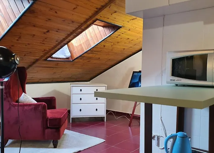 Mercanti Attic Version